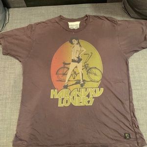 L Gwen Stefani’s men’s Harajuku Lovers tee